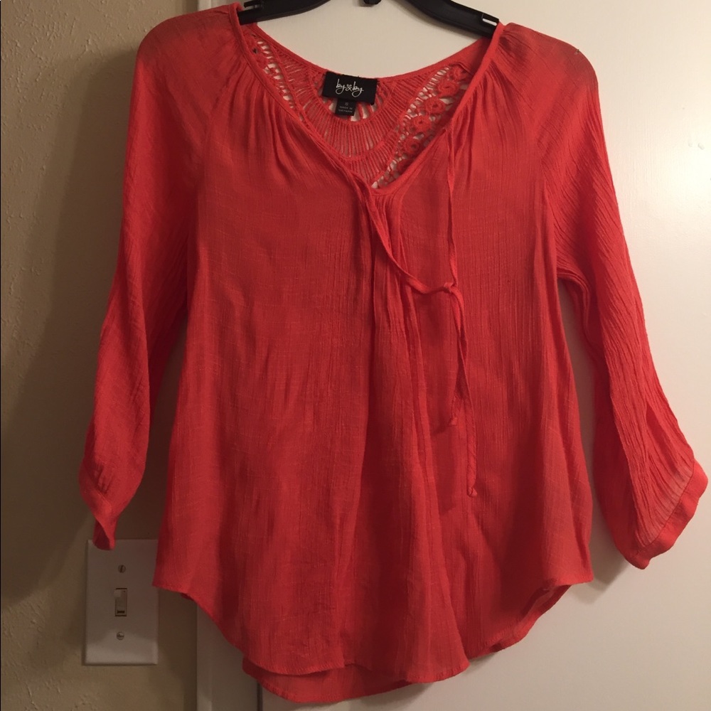 Coral top